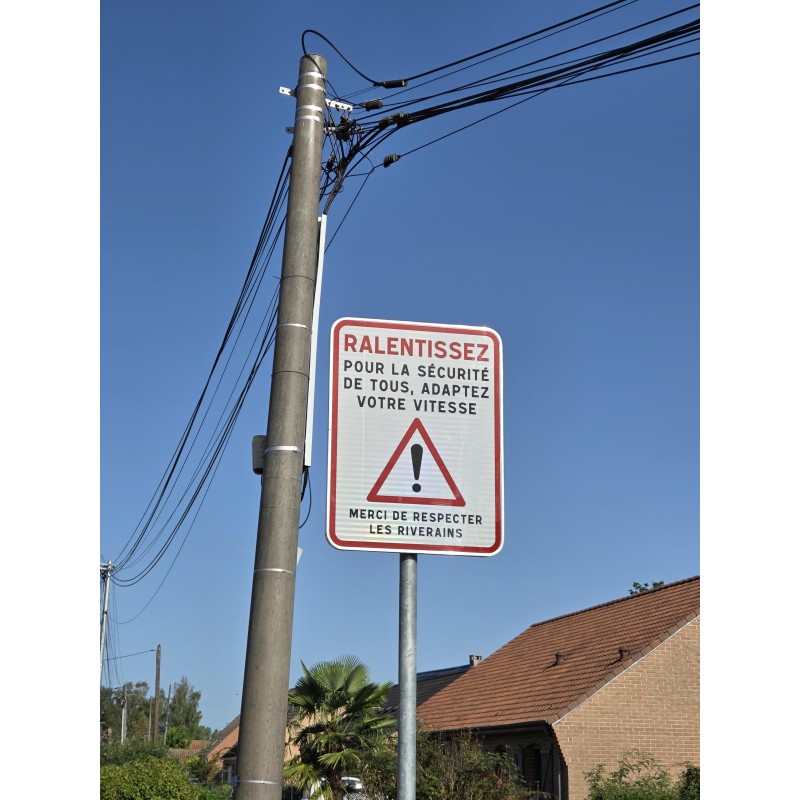 Panneau sensibilisation à la vitesse